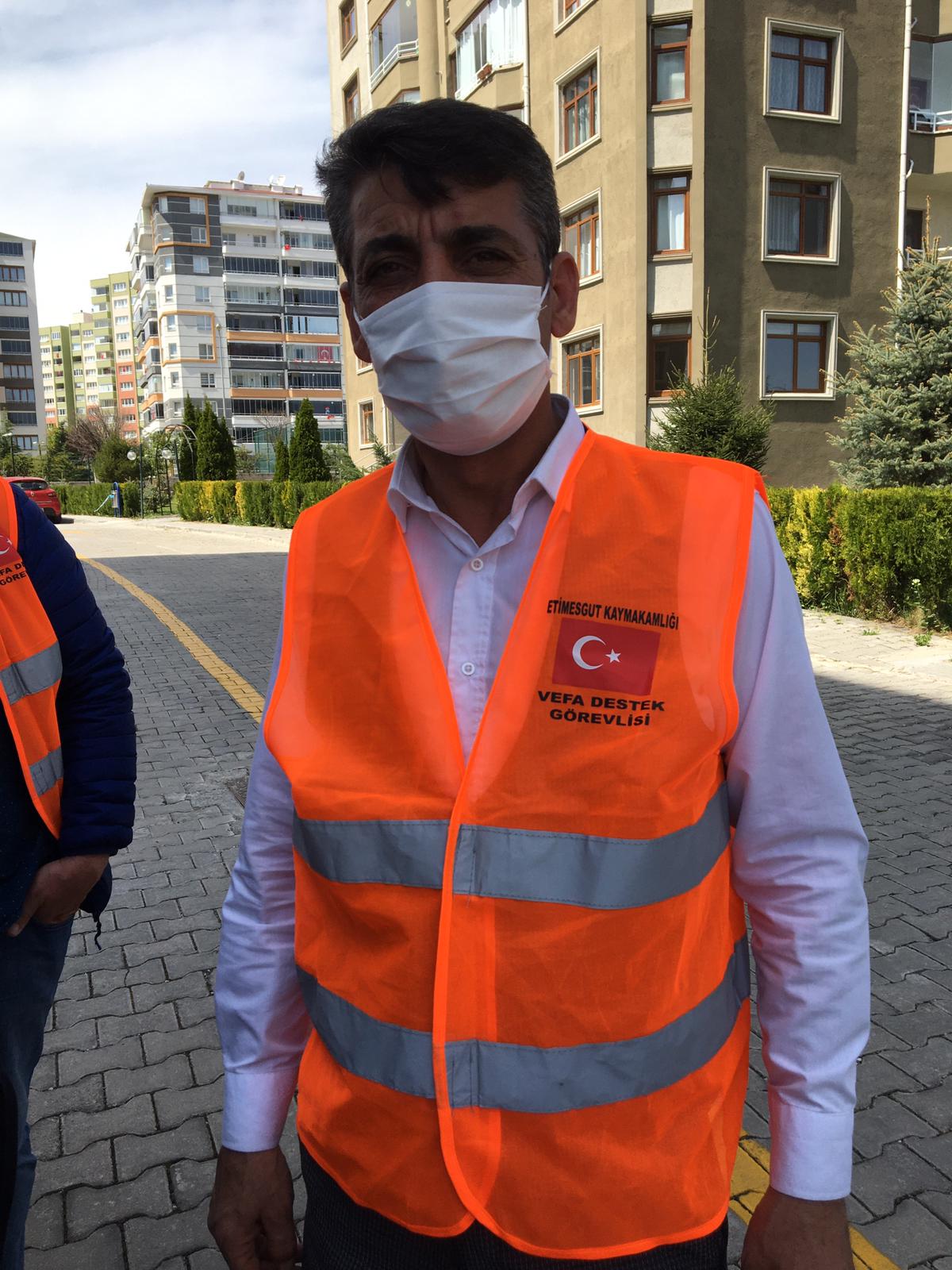 “Fikri Asım Genel Başkan Yardımcısı & Türk Kızılay’ı ve Vefa Destek gönüllüsü; Tekin Ertaş”