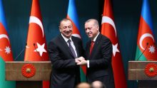 @RTErdogan Türkiye Cumhurbaşkanı: “Türk Milleti tüm imkânlarıyla Azerbaycan’lı kardeşlerinin yanındadır!”