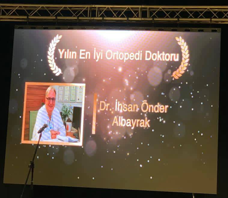 Dr. İhsan Önder Albayrak: “Yılın En İyi Ortopedi Doktoru ödülünü; 2020 yılında #Covid den dolayı hayatını kaybeden ve cansiperane çalışan sağlık çalışanı meslektaşlarıma atfediyorum!”