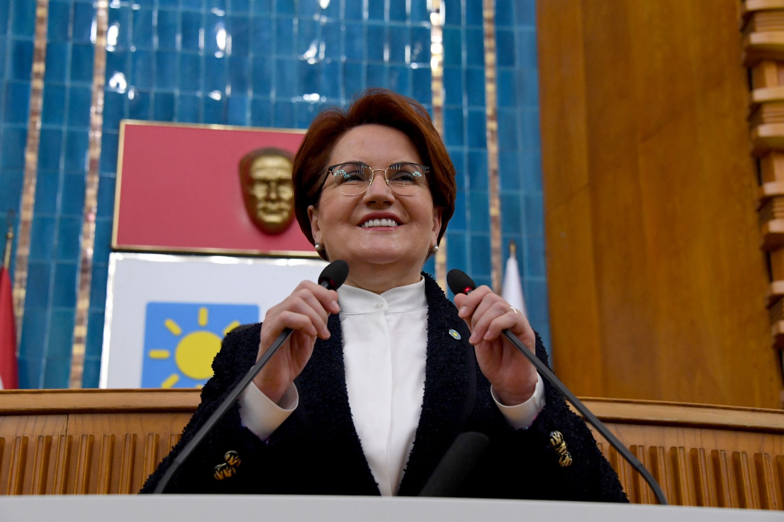 @meral_aksener @iyiparti Genel Başkanı: “Pandemi nedeniyle işyerini kapatmak zorunda kalan işletmelere, 2021 yılı bütçesinde ödenek konulmadı. Esnafımıza 6 ay süreyle, aylık 2 bin lira destek ödemesi yapılsın!”