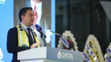 @devapartisi Genel Başkanı @alibabacan: “Ziyaret ettiğimiz her ilde, caddelerde, sokaklarda esnafımızla birlikte oluyoruz. Dükkânların içini boş görmek bizi çok üzüyor. ‘Elektrik parasını ödeyemiyoruz, kirayı ödeyemiyoruz, zor durumdayız’ diyorlar!”