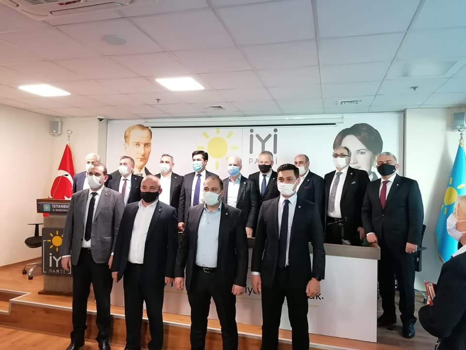Başkan İhsan Önder Albayrak: “İYİ Parti Genel Başkan Yardımcımız, Teşkilat Başkanımız Koray Aydın’ın; İstanbul İl Başkanlığımızdaki bilgilendirme ve motivasyon için teşekkür ediyoruz!”
