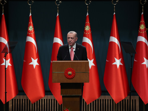 Cumhurbaşkanı Recep Tayyip Erdoğan: “Türkiye’yi hedeflerine ulaştırmak, sorunlara çözümler üretmek için var gücümüzle çalışmaya devam ediyoruz!”