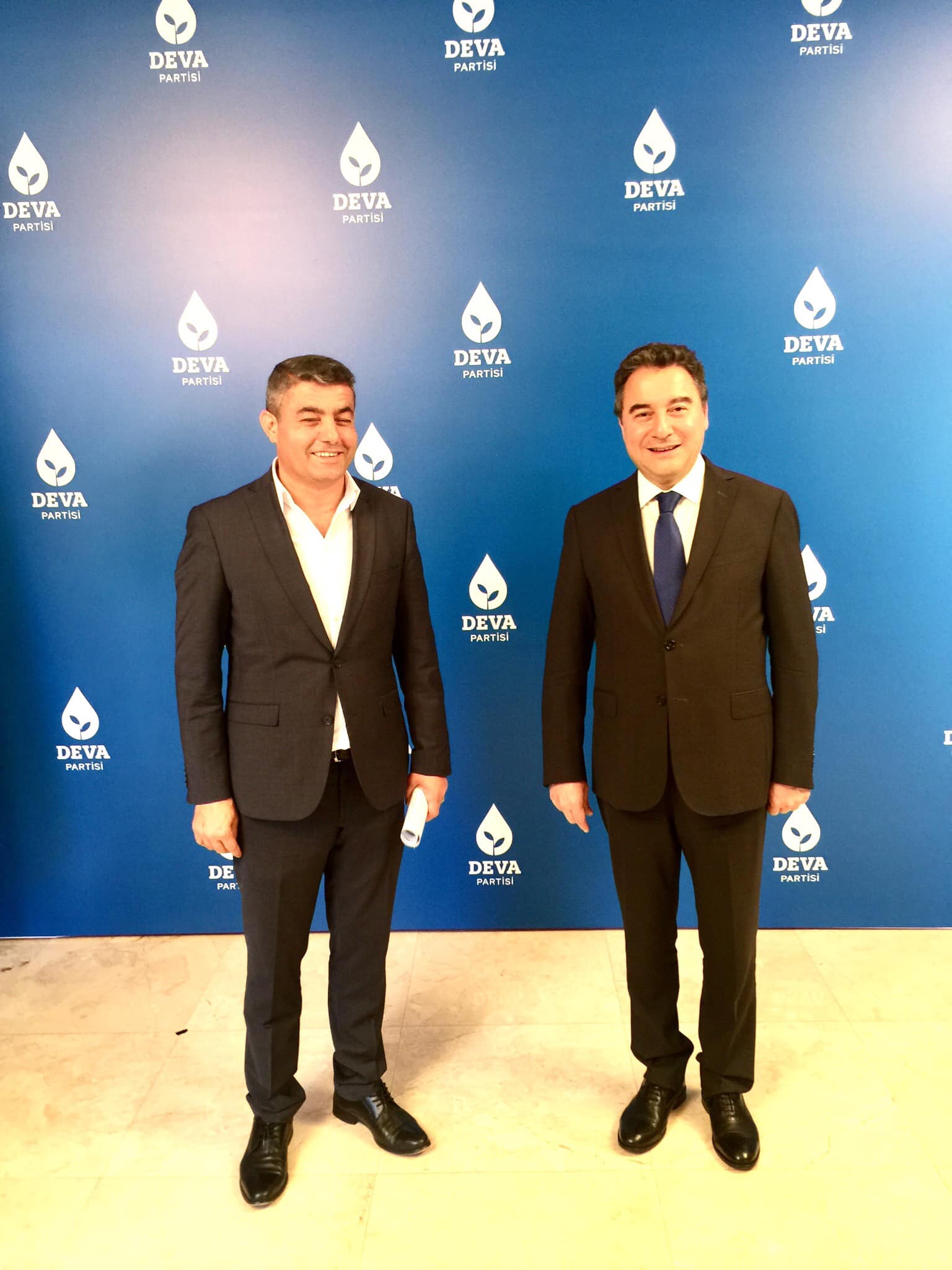 Veysel Tekin; İş Adamı & Siyasetçi & STK Yöneticisi